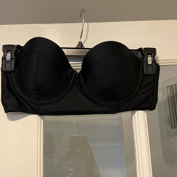 Old Navy Other - Old Navy size Medium strapless bra good condition